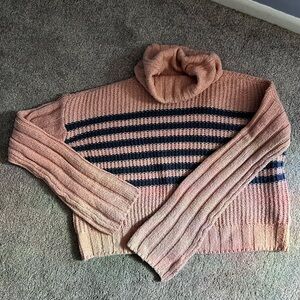 SO crop sweater in size XS